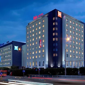 Отель Ibis West Station